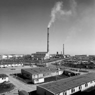 10. Panorama rafinerii pod koniec lat 70. (widok z budynku CA2).jpg