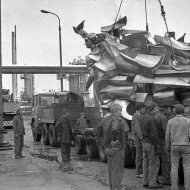 11. Pomnik Obrońców Poczty Polskiej w Gdańsku, w realizacji którego uczestniczyła 15-osobowa grupa pracowników GZR (1979 rok).JPG