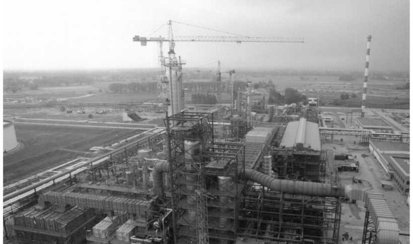 19. W ramach PRT zbudowano nowe a także zmodernizowano wiele starych instacji (lipiec 1999 roku).jpg