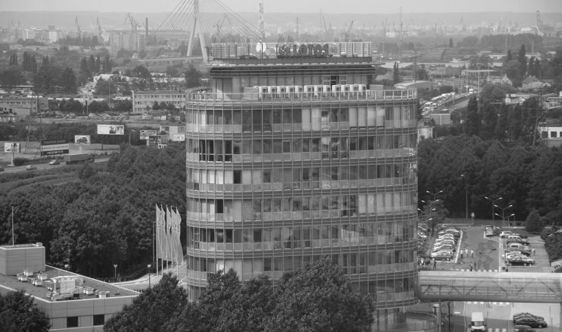 21. Wybudowany w 2005 roku nowy bydynek administracjny Grupy LOTOS.jpg