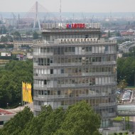 21. Wybudowany w 2005 roku nowy bydynek administracjny Grupy LOTOS.jpg